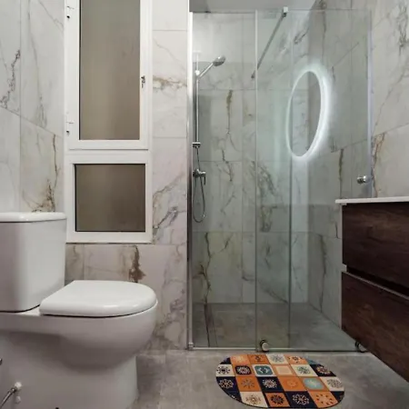 Amazing 2 Bed In Centre - Designer Finish Lägenhet