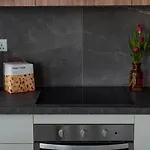 Amazing 2 Bed In Centre - Designer Finish *