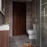 Amazing 2 Bed In Centre - Designer Finish
